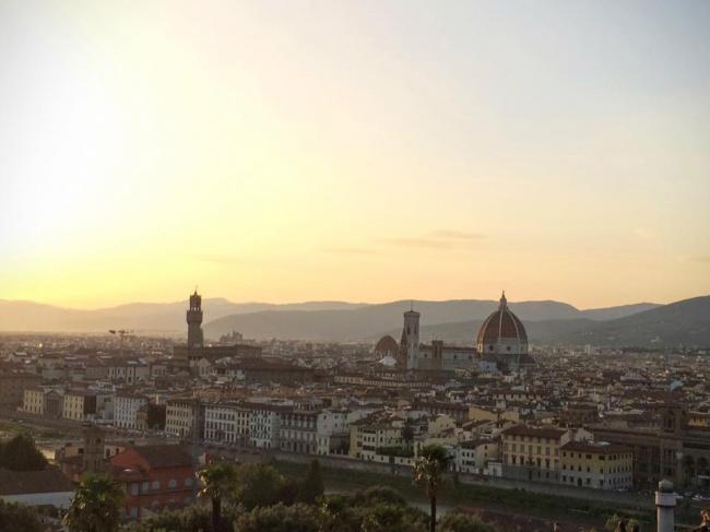 Sunset in Florence at Piazzale Michelangelo.jpg