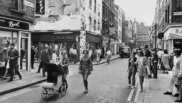 20170223210628_32875.jpg carnaby-street.jpg