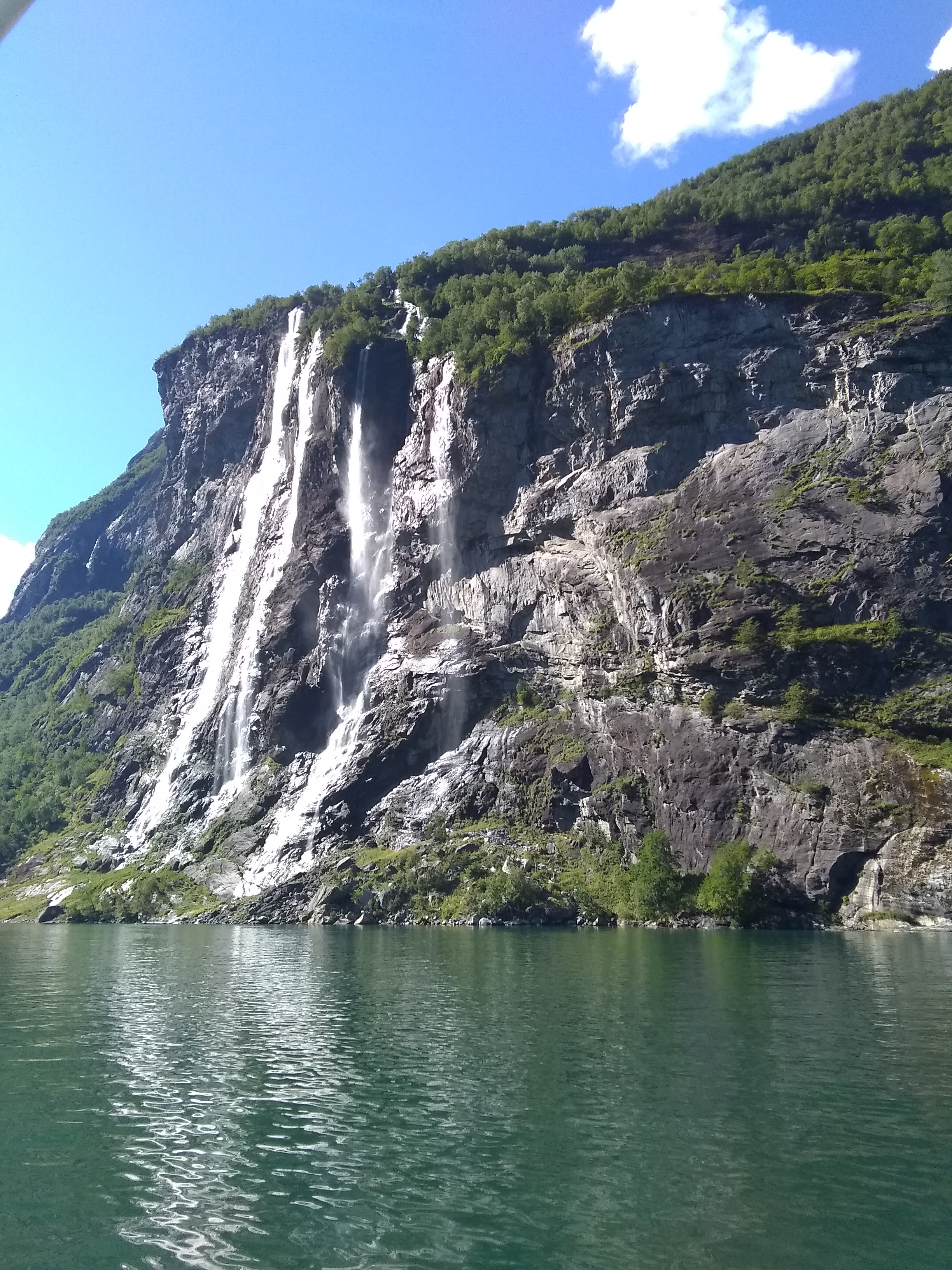 20180930173455_45614.jpg IMG_20180813_150534261.jpg