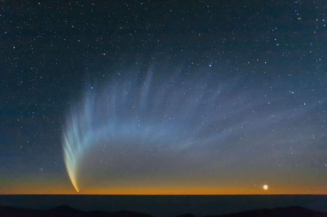 麦克诺特彗星2a.jpg