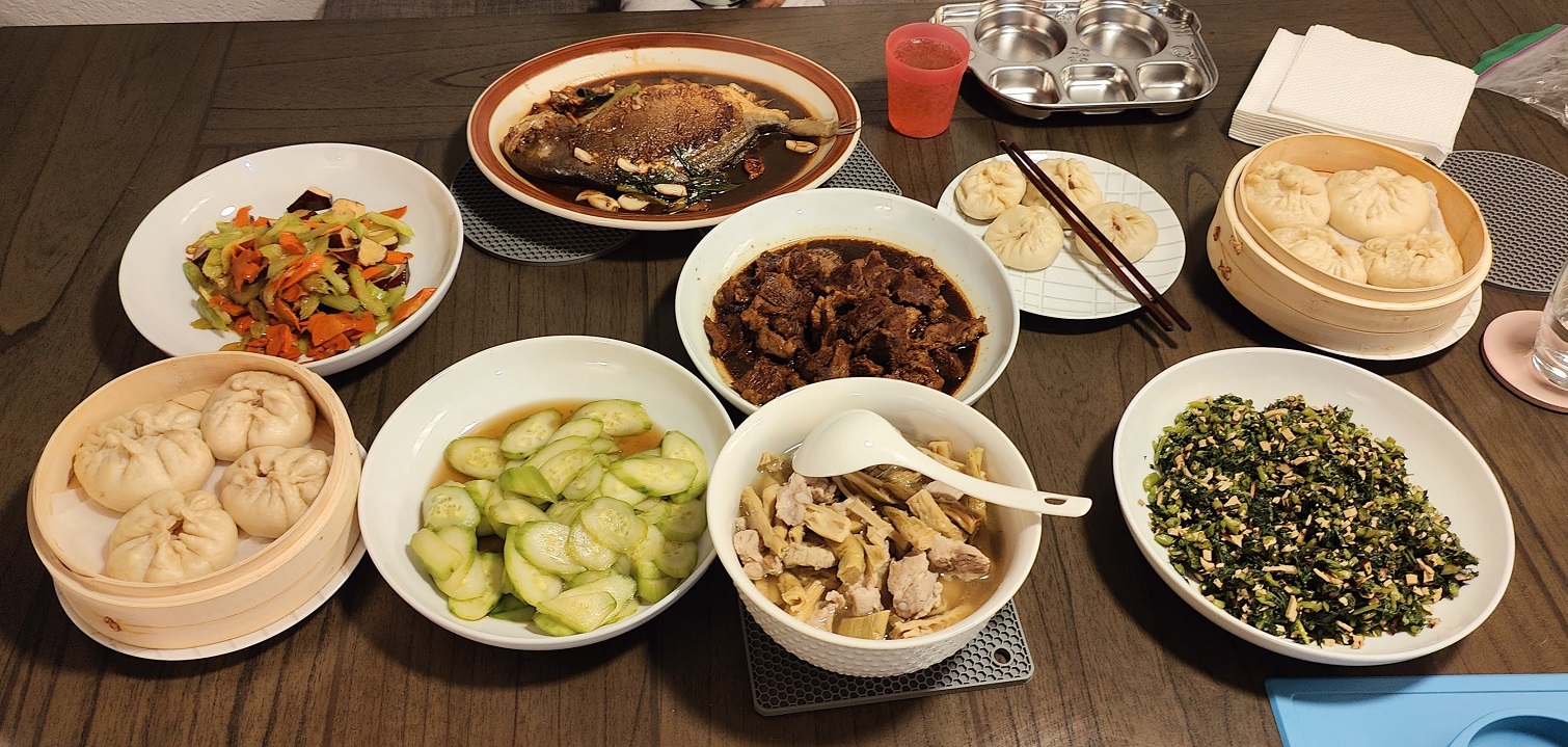20241111044222_64761.jpg 4-0 美食一小桌-光吃包子太慘了.jpg