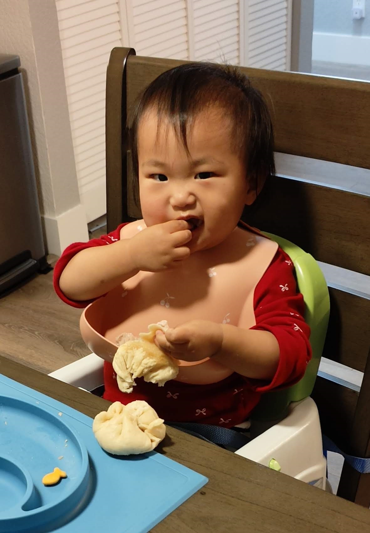 20241111044238_98637.jpg 4-2 小小公主吃包子.jpg