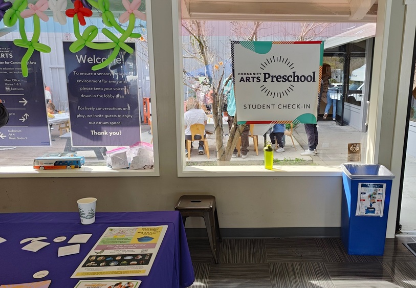 20250316060613_54498.jpg 0-4 社區藝術學前班學生簽到處.jpg