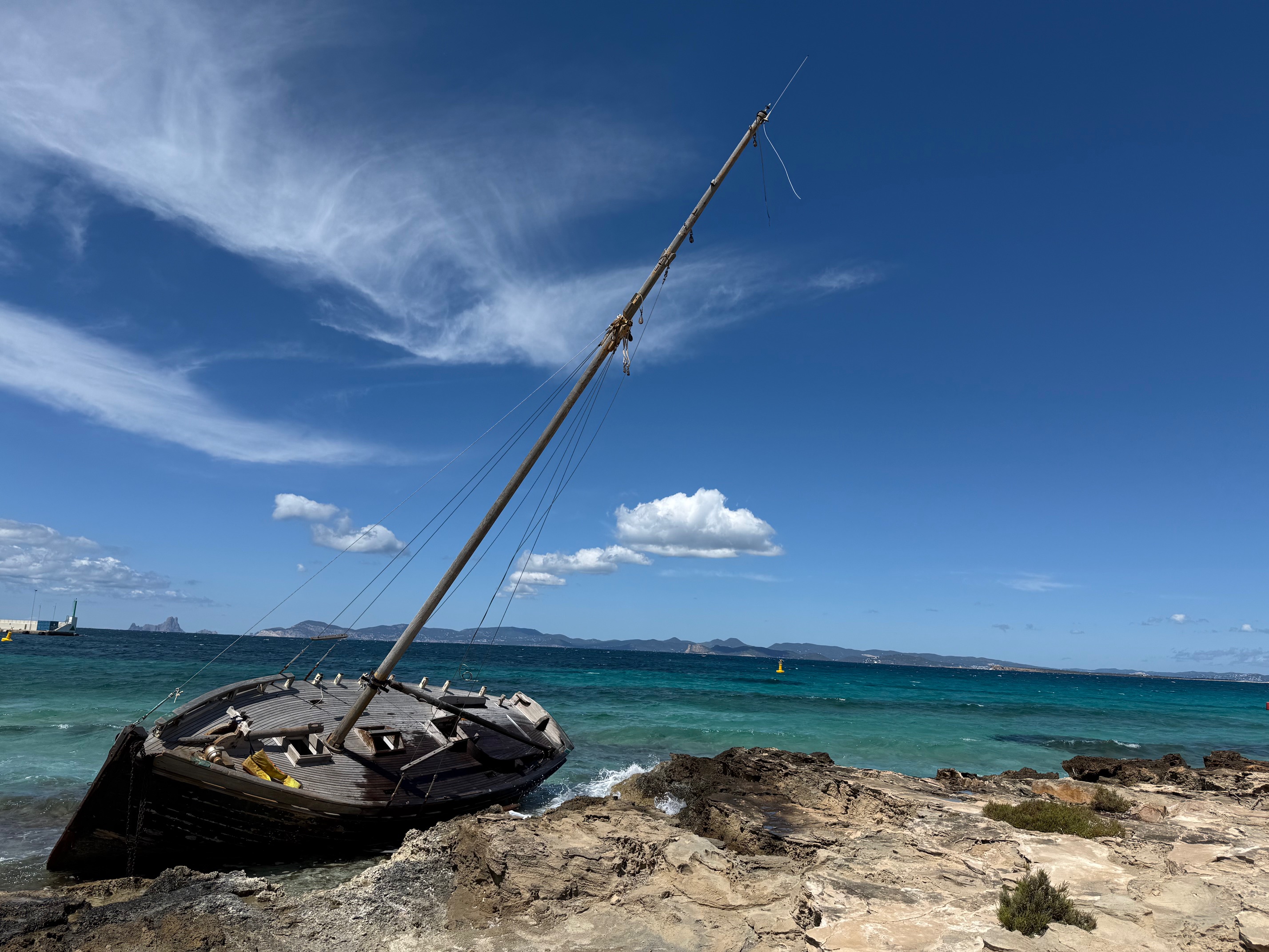 20260316065234_91936.jpeg 竹砚 地中海 船.jpeg