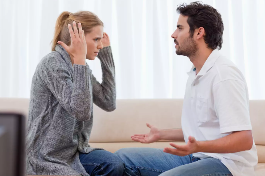 husband-wife-argue.png